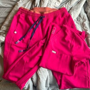 Figs Scrubs Set in Ultra Rose